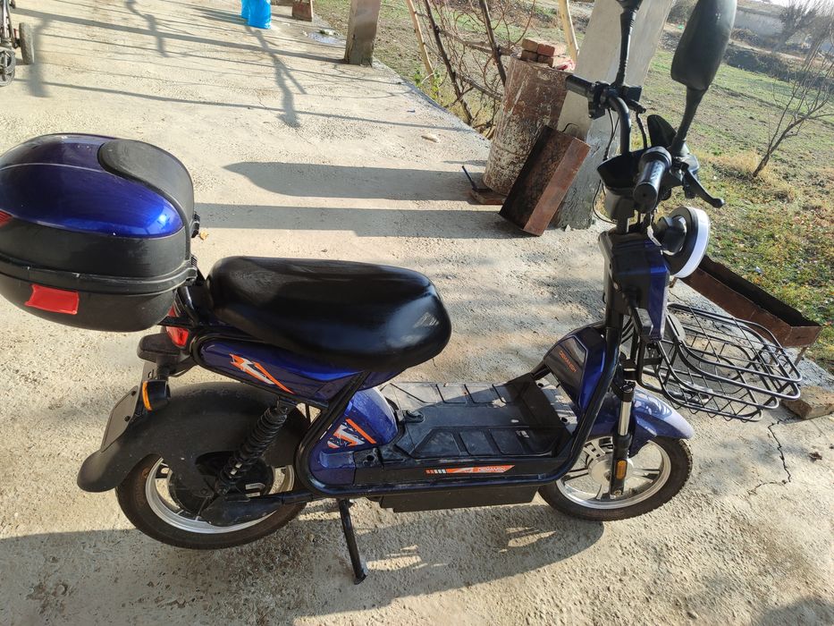 скутер сотилади срочно