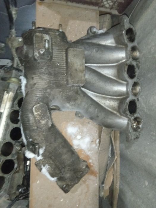 Двигатель в разборе 3 Vz-fe все датчики есть.