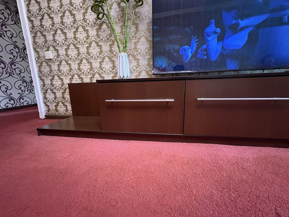 Подставка для телевизора