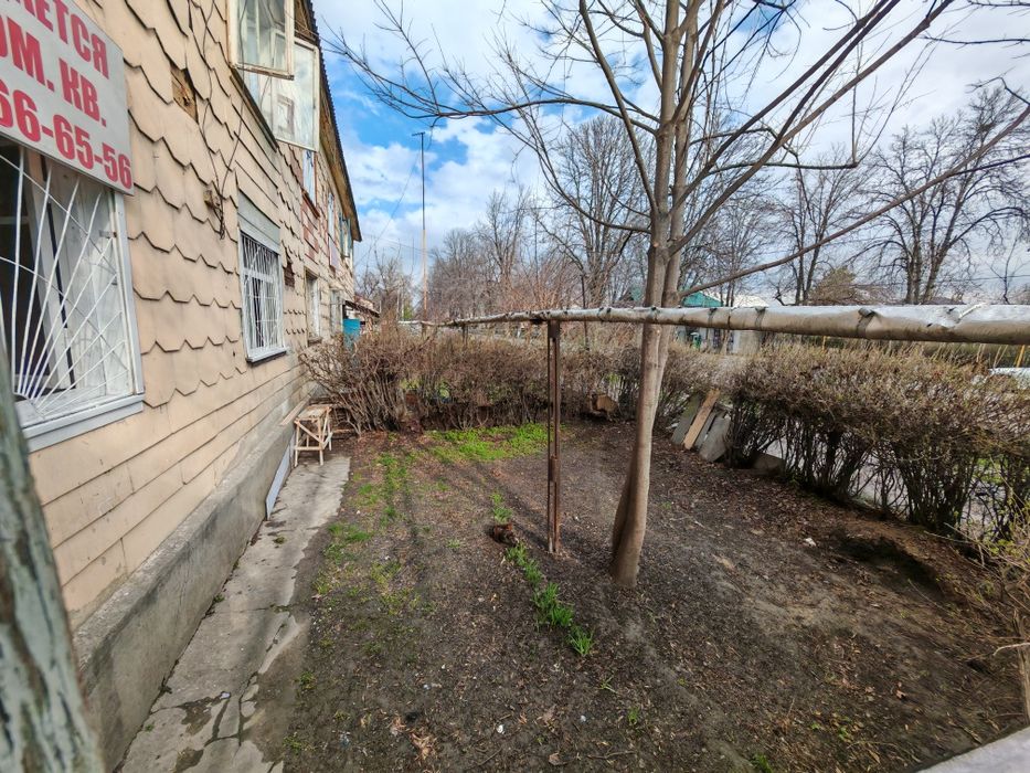 Спутник-8,  1/1/2