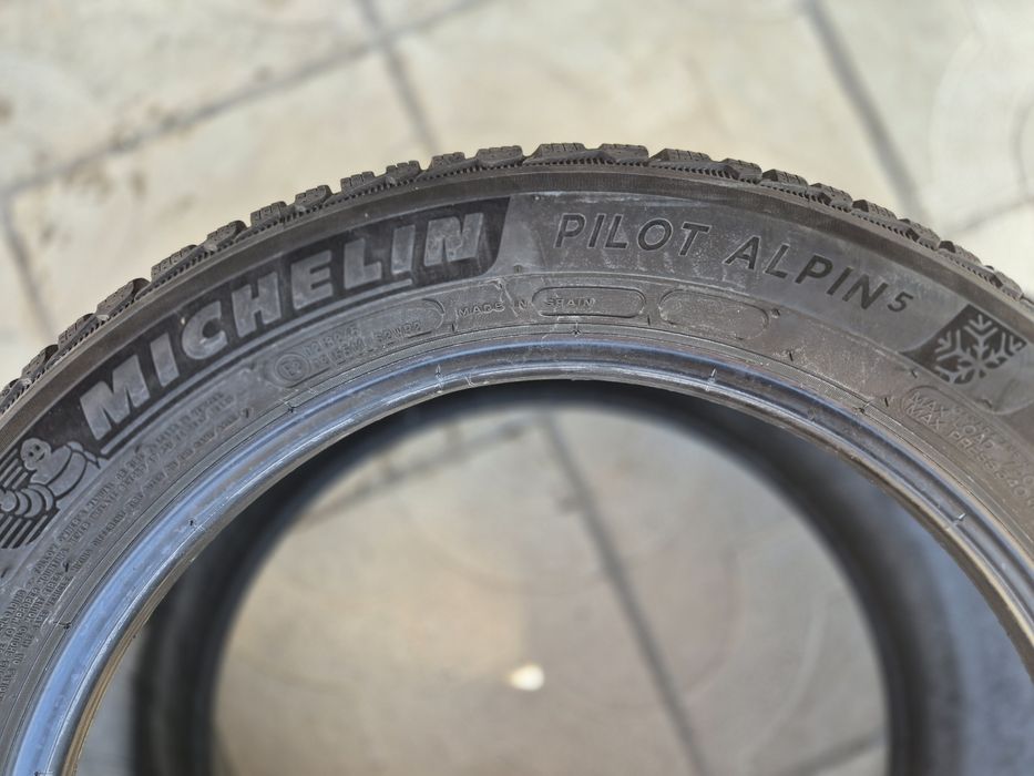 4бр.зимни гуми 225/50/17 98 Н Michelin