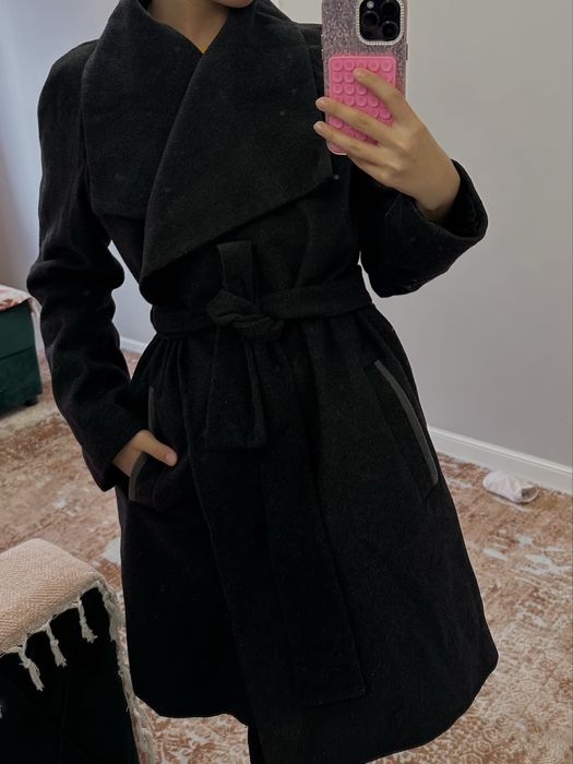 Женское пальто классического кроя