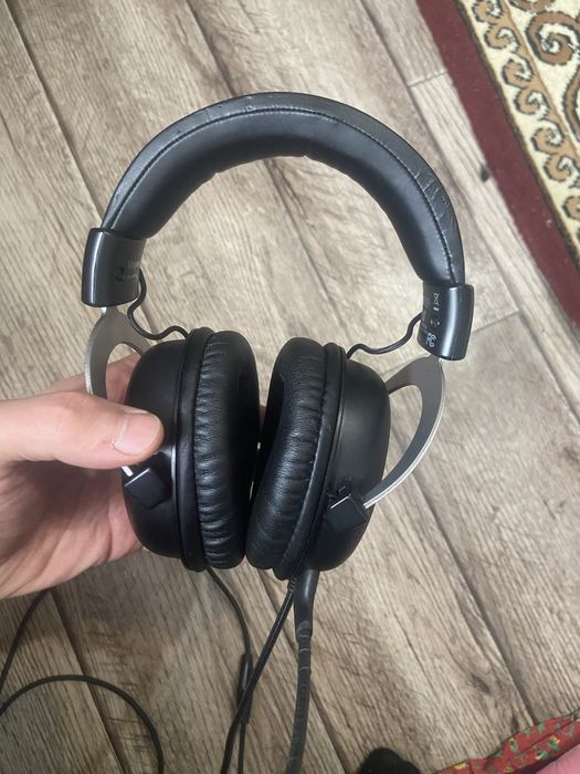 Наушники hyperx игровой все работает