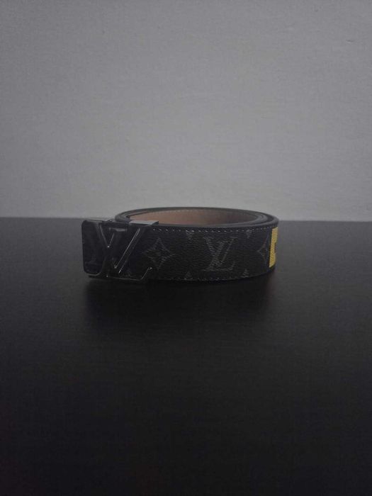 Curea LV Black & Silver with graphics