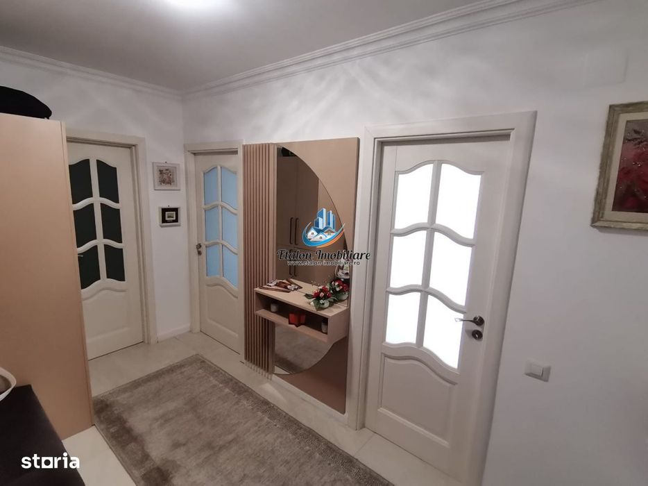 Apartament 2 camere 103 mp, etaj 1, cu terasa, zona 1 Mai
