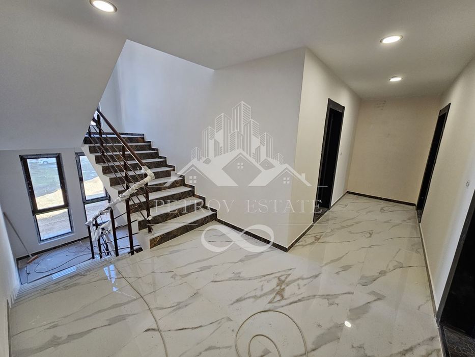 Продава се Двустаен апартамент в Велинград - 72 кв.м за 1139 €/кв.м - Снимка #7