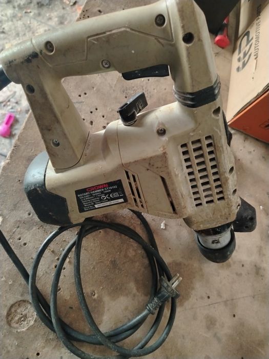 Перфоратор CROWN