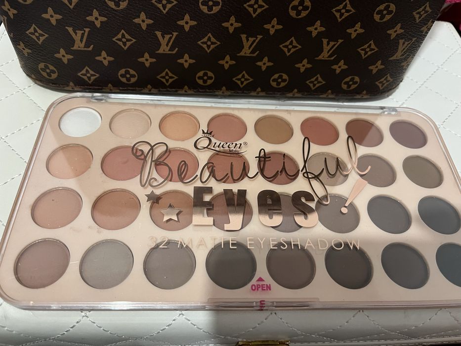 Новый косметикалар сатылады