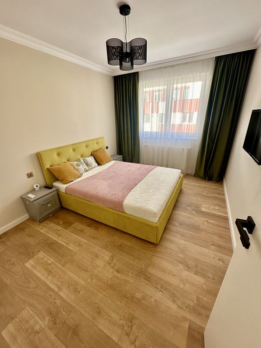 Apartament de vanzare  2 camere decomandate | Zona centrala | Floresti