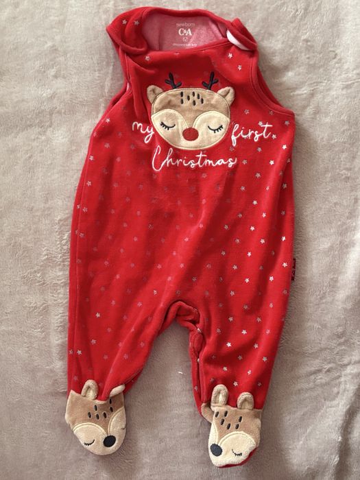 Vand aceste hainute stare impecabila