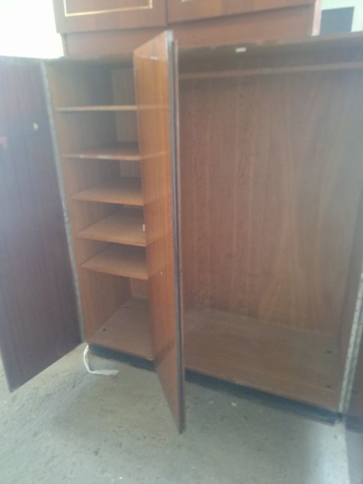 Шифонер  сотилади.