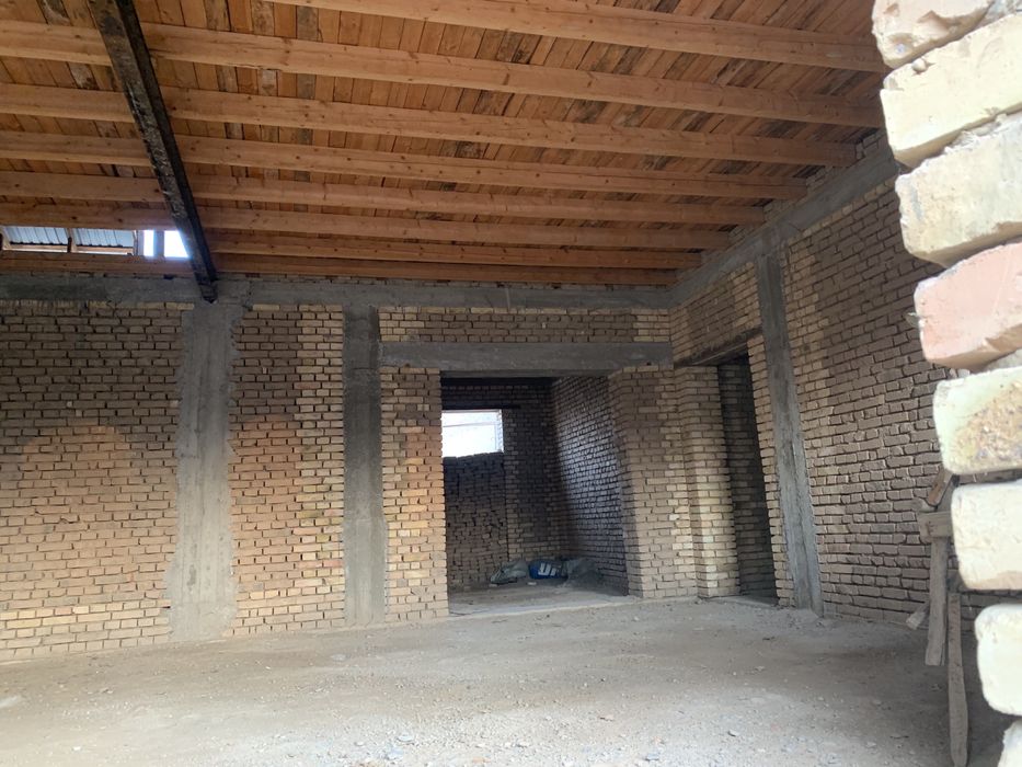 Xovli sotiladi 8 sotix