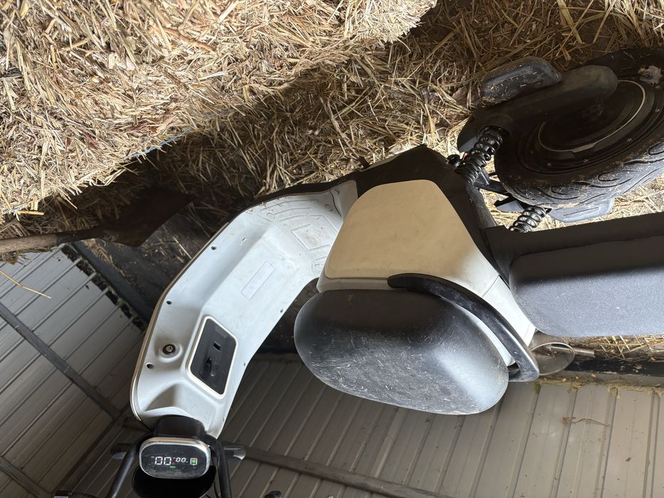 Vand sau schimb Scuter electric 500 w 20ah