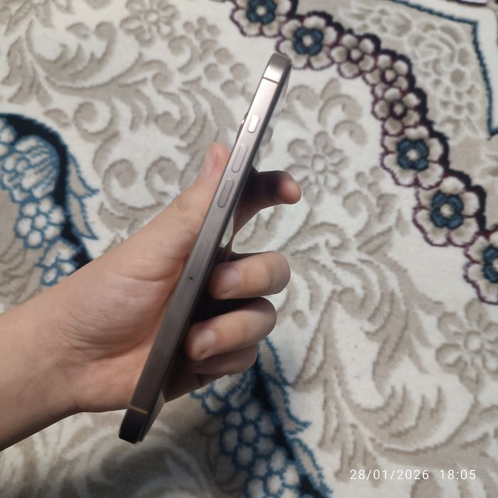 Iphone 16 pro max, desert titanium, 256gb, 79 sikl, karobka dokument