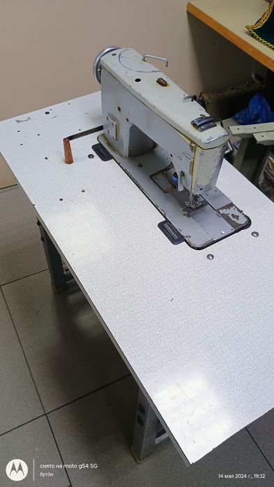 Швейная машина 862 класса.