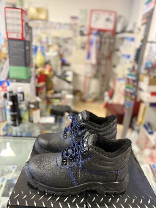 Bocanci de lucru Imblaniti cu Bombeu