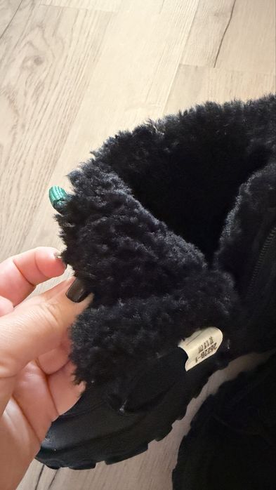 Продам детские зимние сапоги