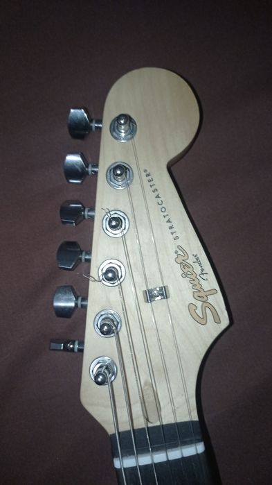 Электрогитара Fender Squire MM Stratocaster HT