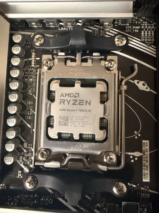 Placa de baza Asus Prime x670-p + AMD Ryzen 7 7800x3d