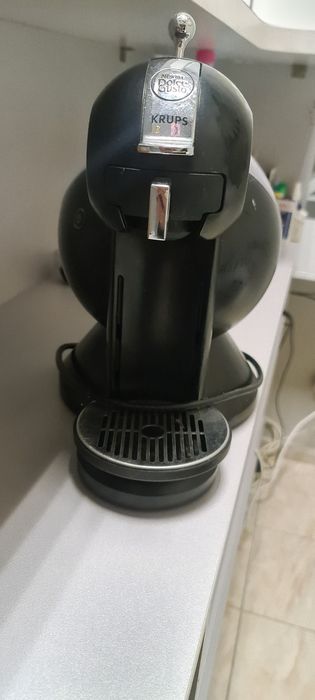 Продам кофемашину Nescafe Dolce Gusto