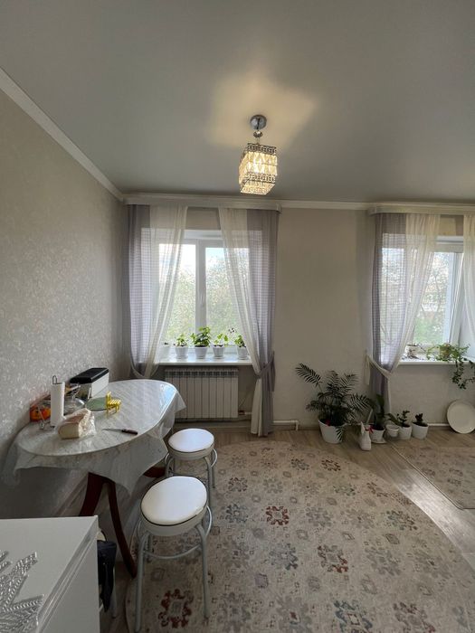 Продам 2 х кв 5/5 эт 60 м2 1977 г