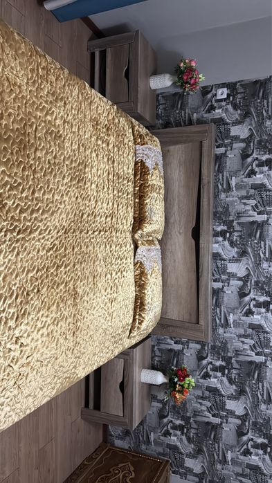 Продаётся спальный гарнитур