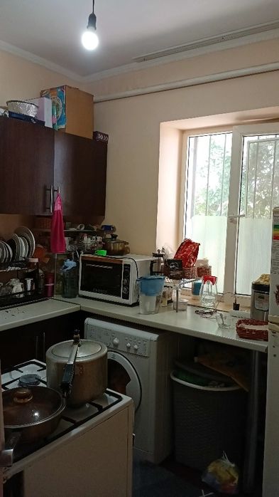 Продам 2х ком кв.в центре города Тараз