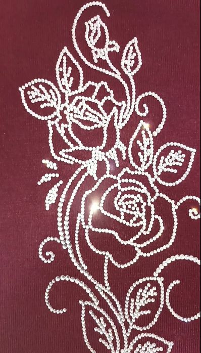 Одежда со стразами