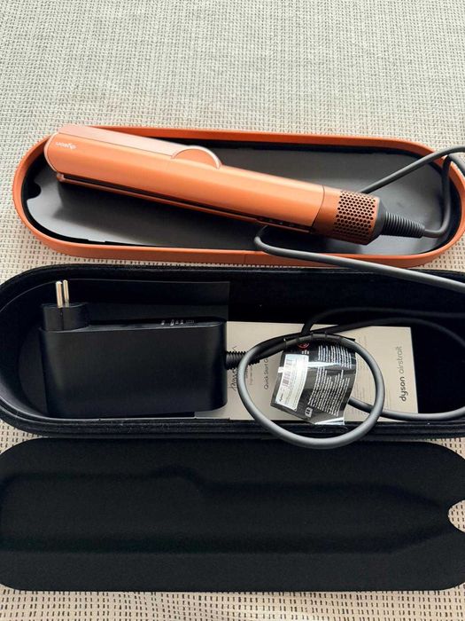 Dyson Airstrait nou, desigilat, cu factura si garantie
