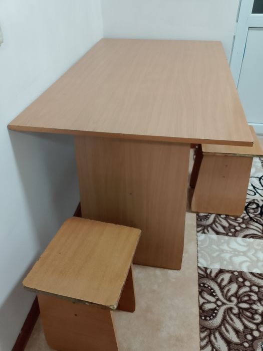 Продам стол 70*120