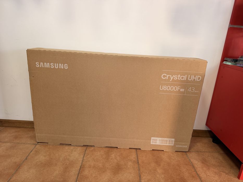 Tv Samsung Crystal UHD U8000F 108cm