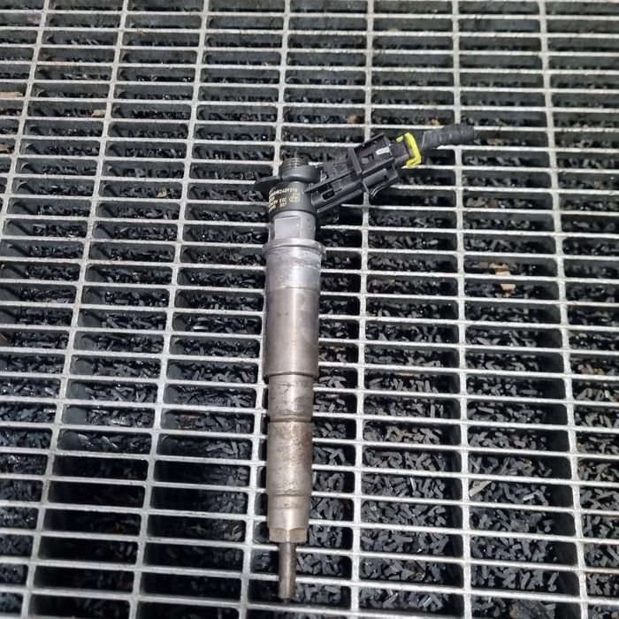 Injector Renault Koleos 2.0 D 2008 - 2011 150CP M9R832 Euro5 (1493) Diesel 0445115007