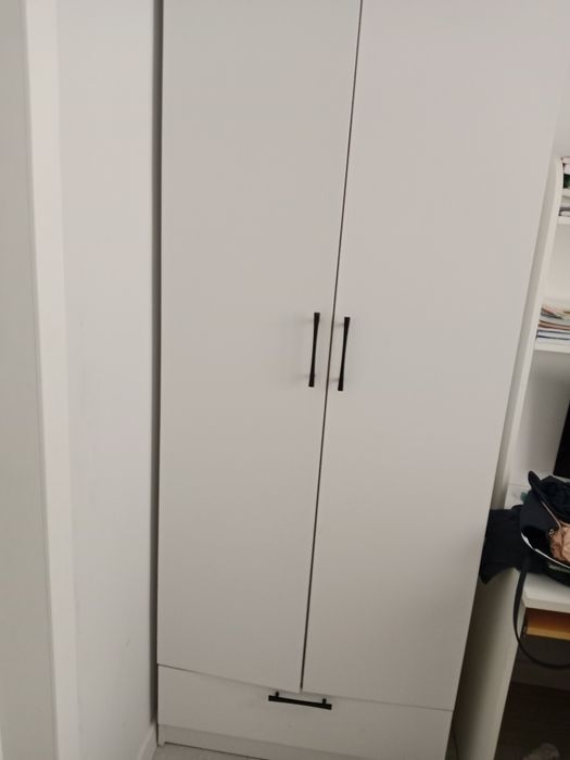 Шкафы,кровать,шифоньер