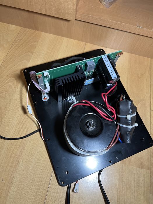 Harman kardon TS11 2.1 система - Подменено стъпало!