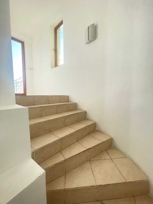 Дава се под наем Къща в Бургас, Център - 220 кв.м за 1300 € - Снимка #10