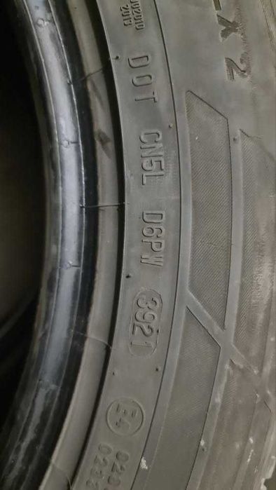 SUV летни гуми 2 броя Goodyear и 2 броя Continental