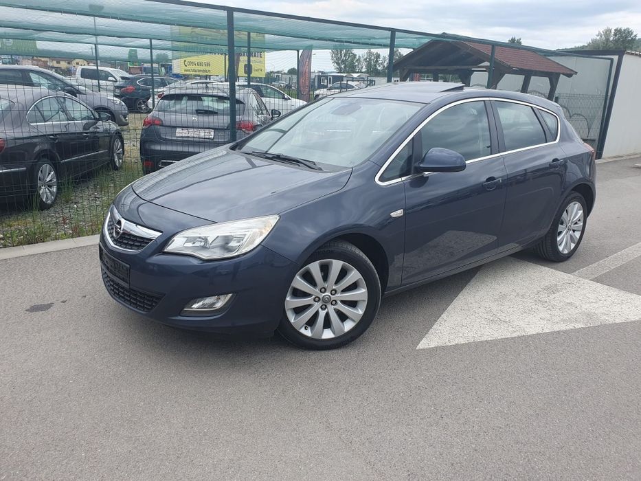 OPEL Astra 2010
