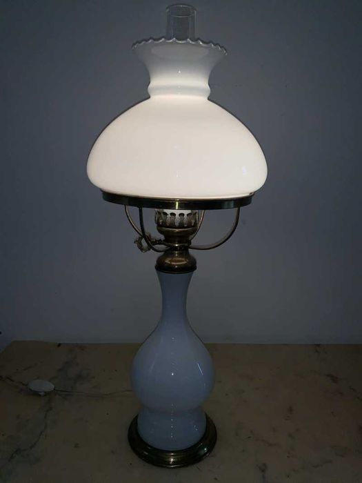 Veiova lampa cu ornament alama