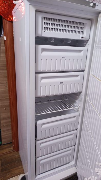Продам морозилку