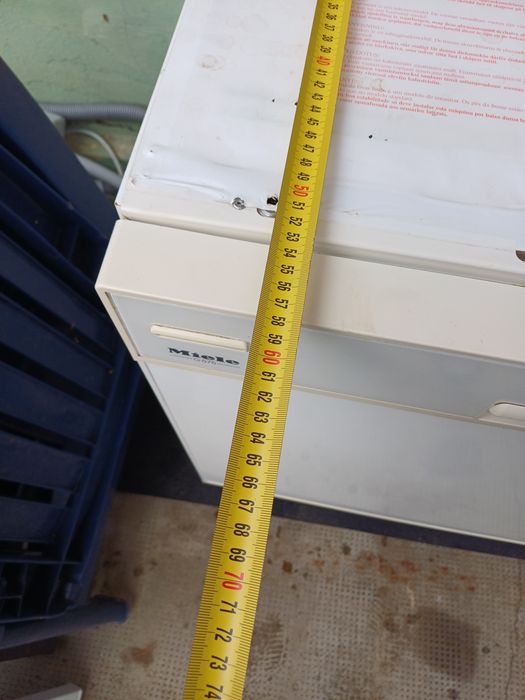 Masina spalat vase Miele