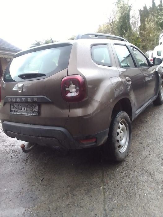 Dacia duster avariat 4x4