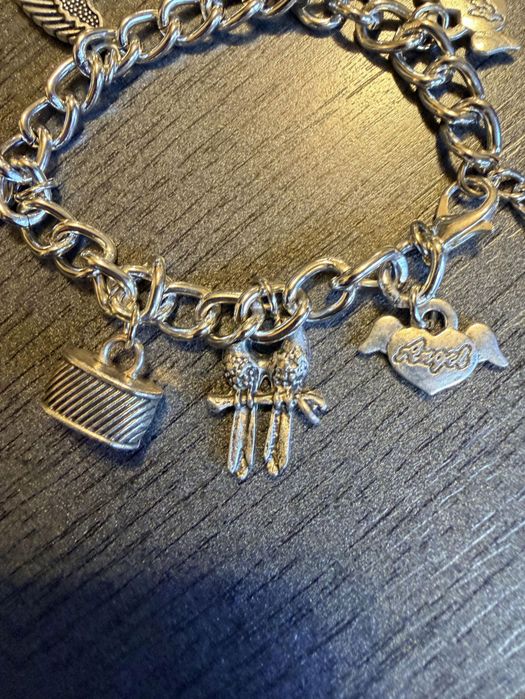 Brățară Handmade cu Charmuri și Lanț Adițional – Model Unic, stil grunge