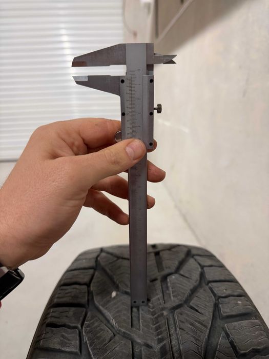 Зимни гуми RIKEN 245/45/18 4 броя