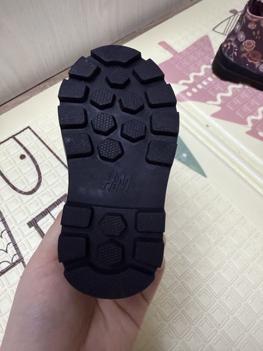 Детские ботиночки от H&M с легким утеплителем