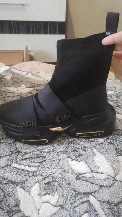 Боти тип маратонка