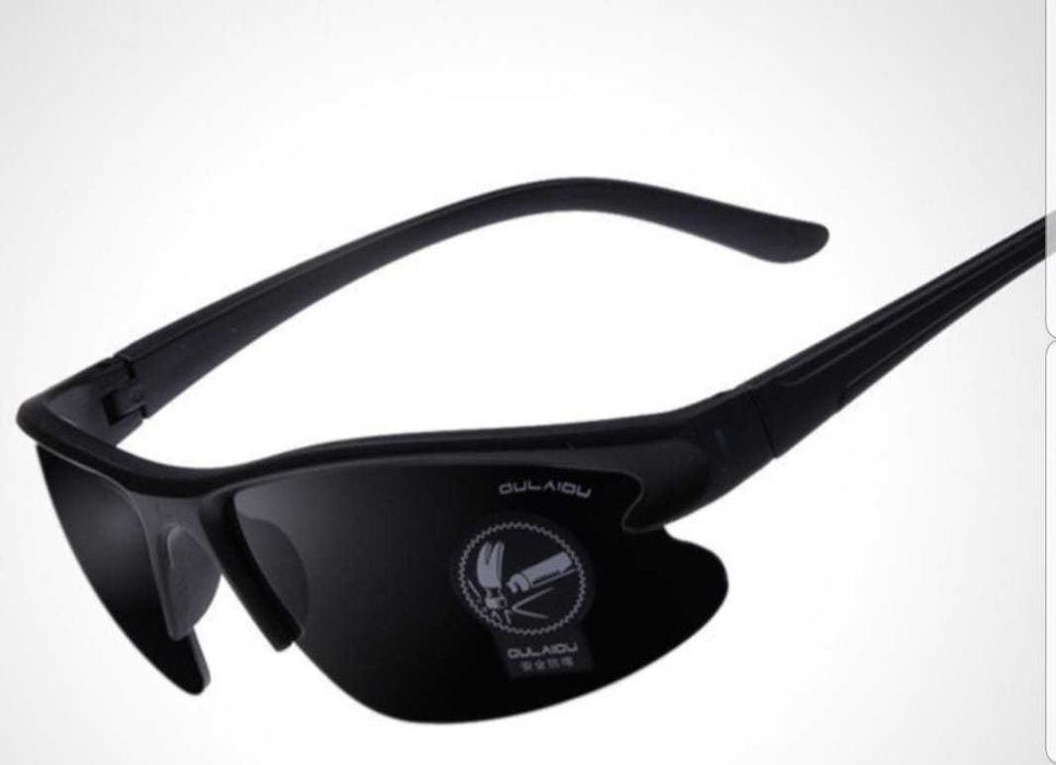 Очки солнцезащитные спортивные