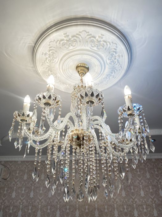 Хрустальная люстра