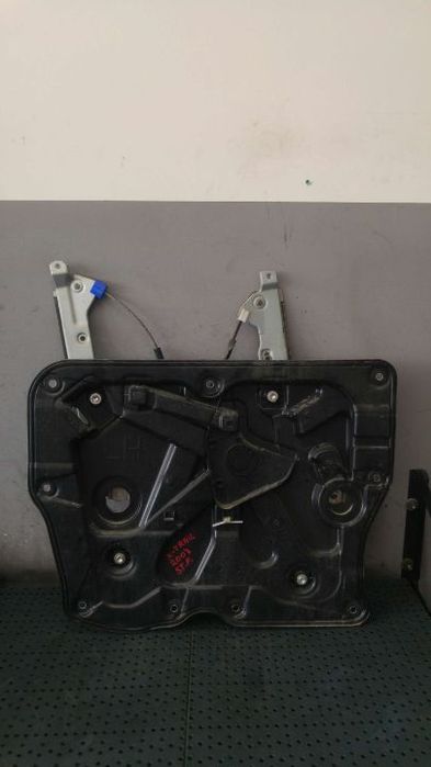 Macara geam electric stanga fata nissan x trail 2 t31 80775jg