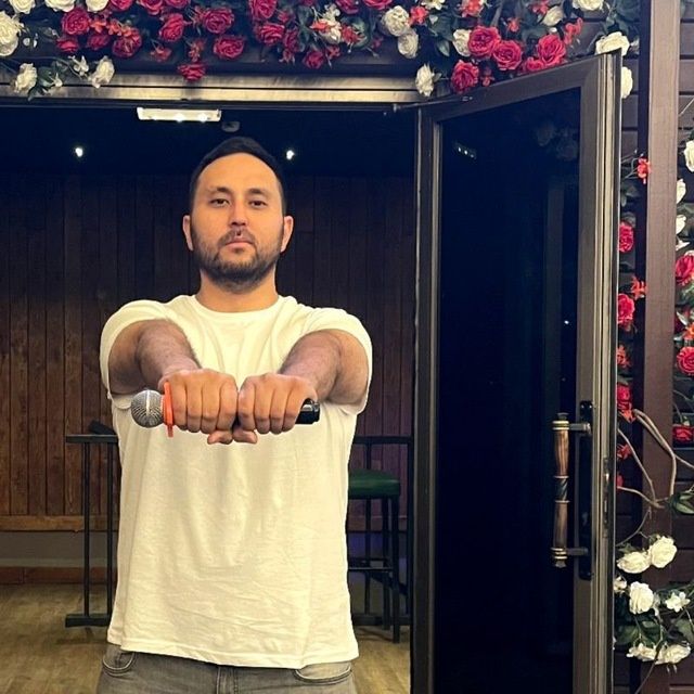 Ведущий мероприятий Алматы