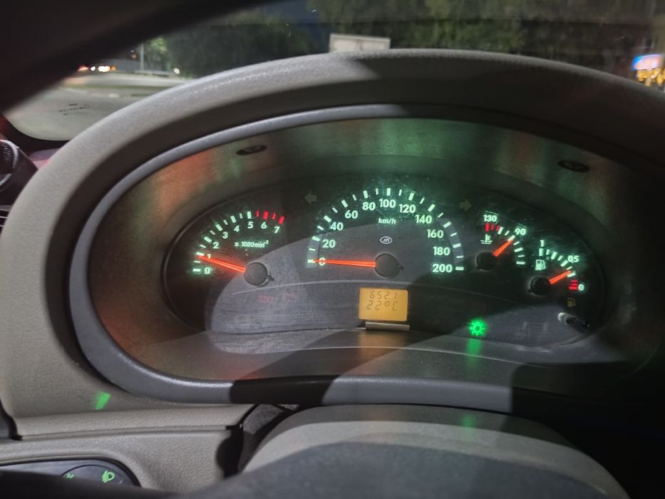 Продам Lada Kalina 1 хэтчбек